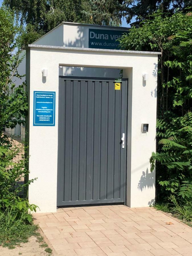 Duna Vendeghaz Hotel Fadd-Dombori Buitenkant foto