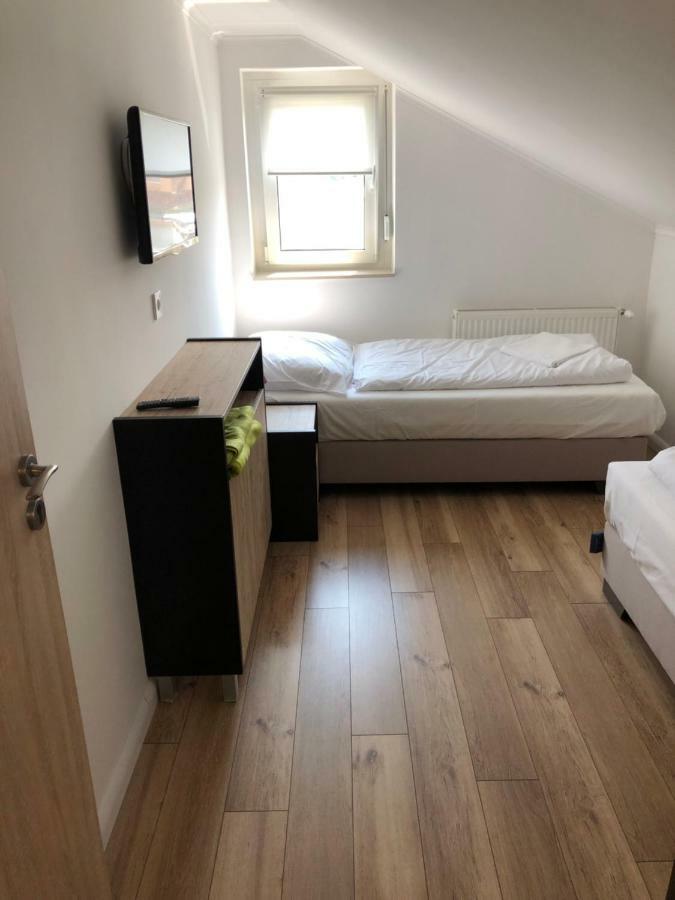 Duna Vendeghaz Hotel Fadd-Dombori Buitenkant foto