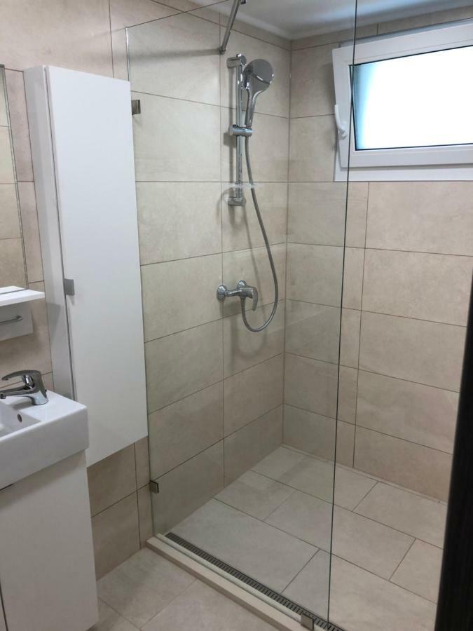 Duna Vendeghaz Hotel Fadd-Dombori Buitenkant foto