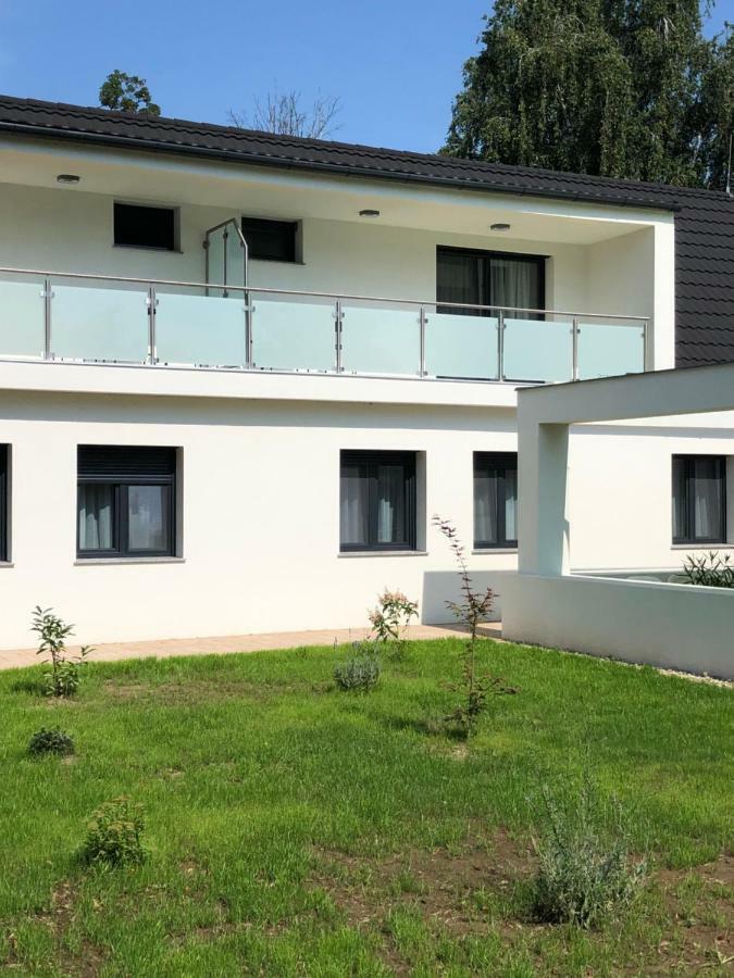 Duna Vendeghaz Hotel Fadd-Dombori Buitenkant foto