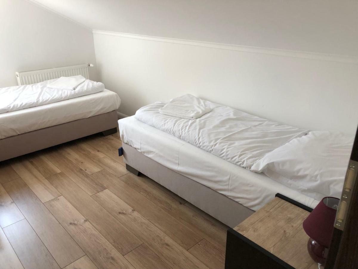 Duna Vendeghaz Hotel Fadd-Dombori Buitenkant foto